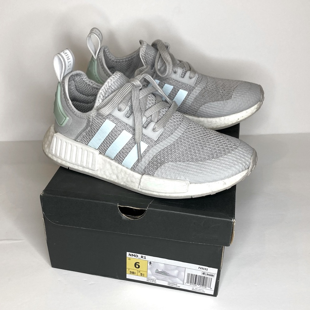 EUC Adidas NMD R1 Big Kids's 6 Fits Women's 7.5-8